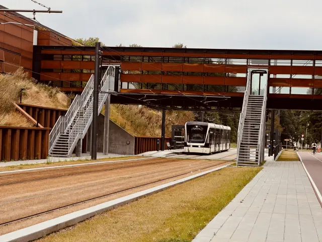 Billede af Campus Odense Letbanestation.