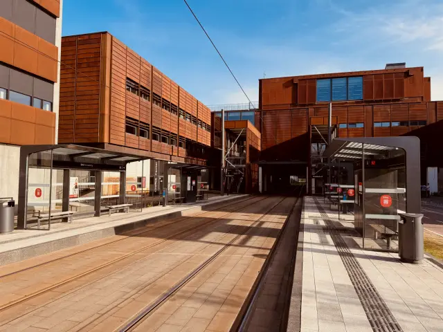 Billede af SDU Letbanestation.