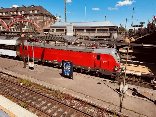 Billede af DSB EB 3241 fotograferet ud for København Hovedbanegård.