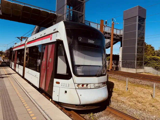 Billede af Aarhus Letbane togsæt 1113 fotograferet ud for Viby Jylland Letbanestation.