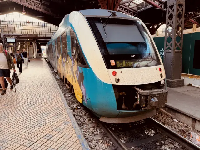 Billede af GoCollective AR 1007, tidligere ARRIVA AR 1007 fotograferet ud for Aarhus Hovedbanegård.