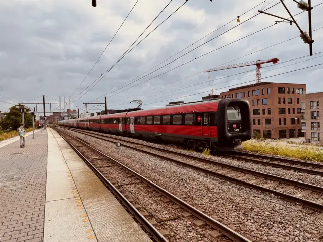 Billede af DSB ER 2029 fotograferet ud for Nordhavn S-togstrinbræt.