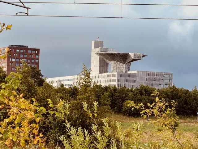 Billede af Gl. Skejby (Agro Food Park) Letbanestation ligger ud for Skejby Sygehus / Aarhus Universitets Hospital, som man her kan se i baggrunden.