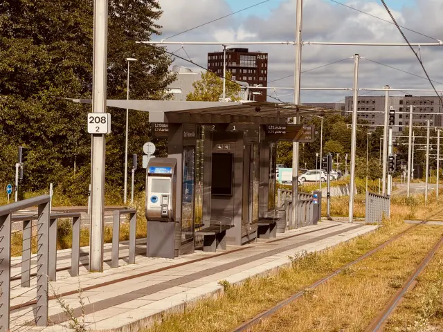 Billede af Olof Palmes Allé Letbanestation.