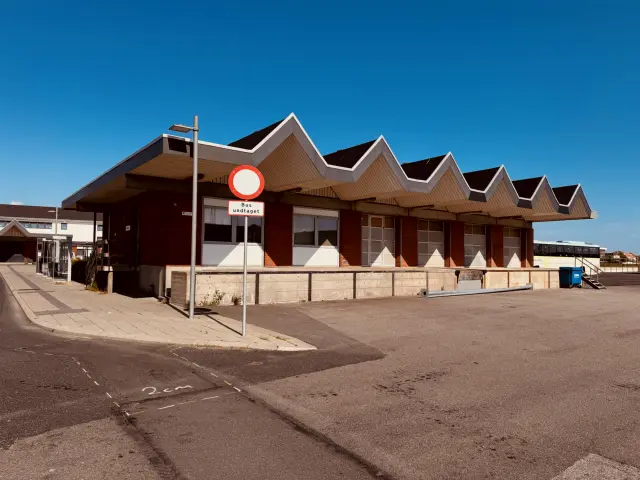 Billede af Frederikshavn Stations varehus.