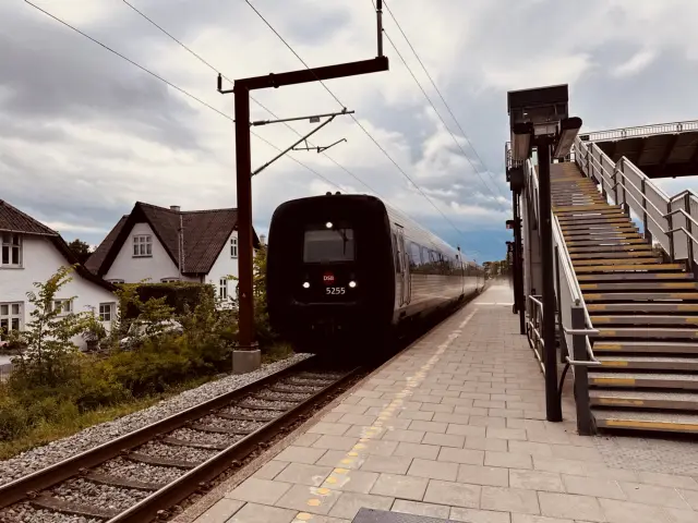 Billede af DSB MF 5055 fotograferet ud for Skørping Station.