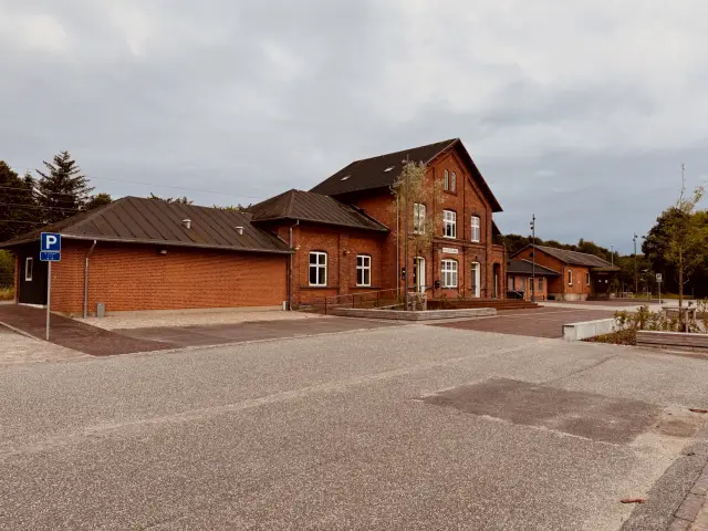 Billede af Hovedgård Station.