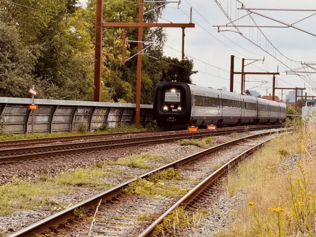 Billede af DSB MF 5095 fotograferet ud for Viby Jylland Station.