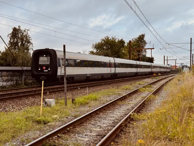 Billede af DSB MF 5095 fotograferet ud for Viby Jylland Station.