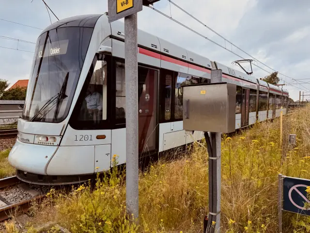 Billede af Aarhus Letbane togsæt 1101 fotograferet ud for Viby Jylland Letbanestation.