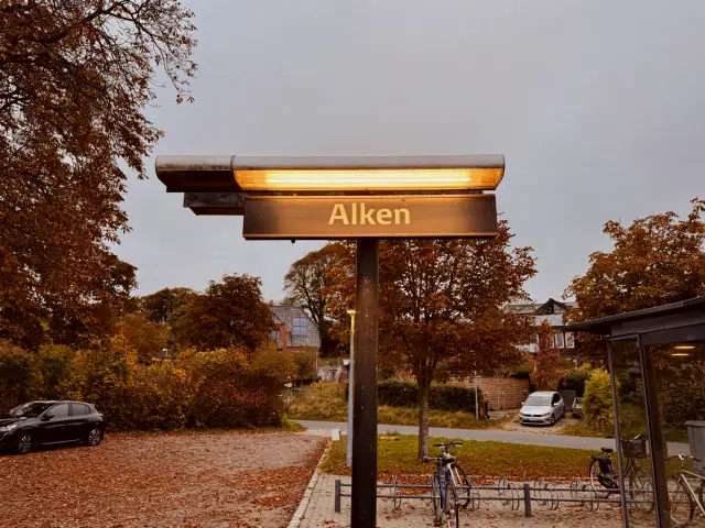 Billede af Alken Station.