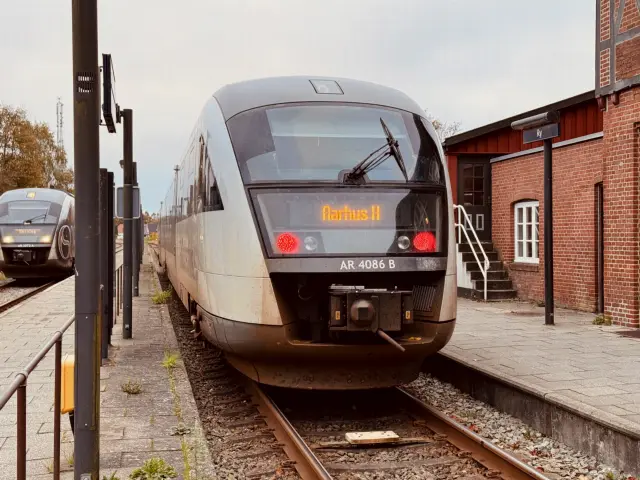 Billede af GoCollective AR 4086, tidligere DSB MQ 4126-4926 fotograferet ud for Ry Station.