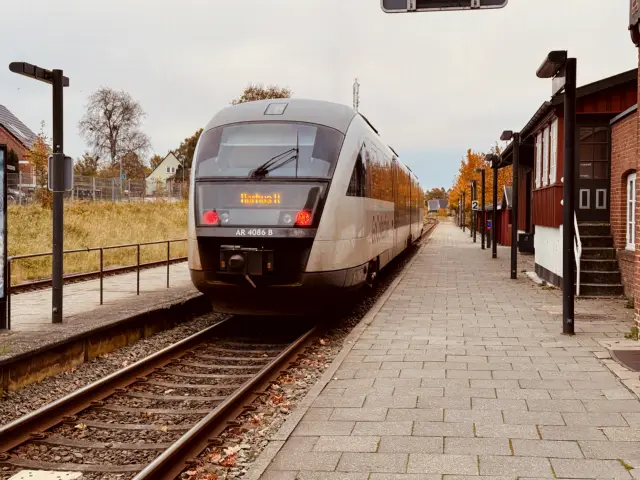 Billede af GoCollective AR 4086, tidligere DSB MQ 4126-4926 fotograferet ud for Ry Station.