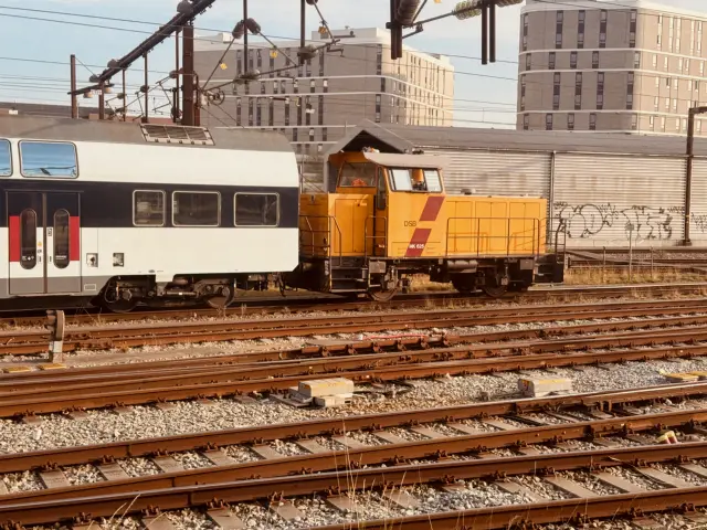 Billede af DSB MK 625 fotograferet ud for Belvedere, København.