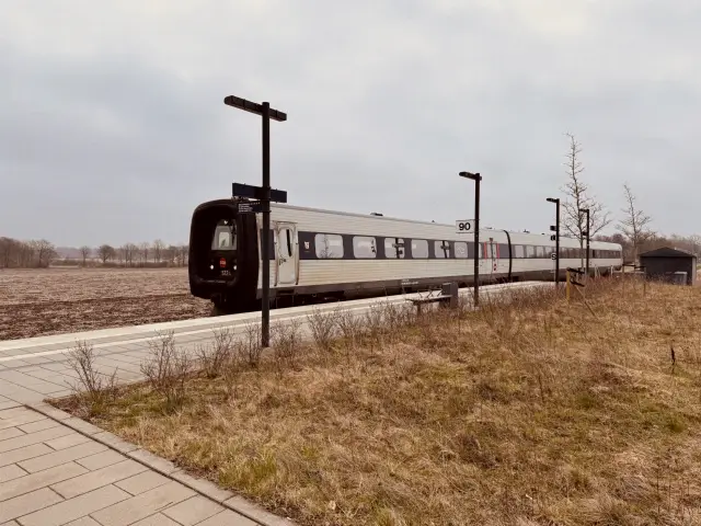 Billede af DSB MF 5024 fotograferet ud for Gødstrup Station.