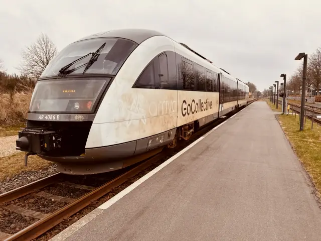 Billede af GoCollective AR 4086, tidligere DSB MQ 4126-4926 fotograferet ud for Vildbjerg Station.