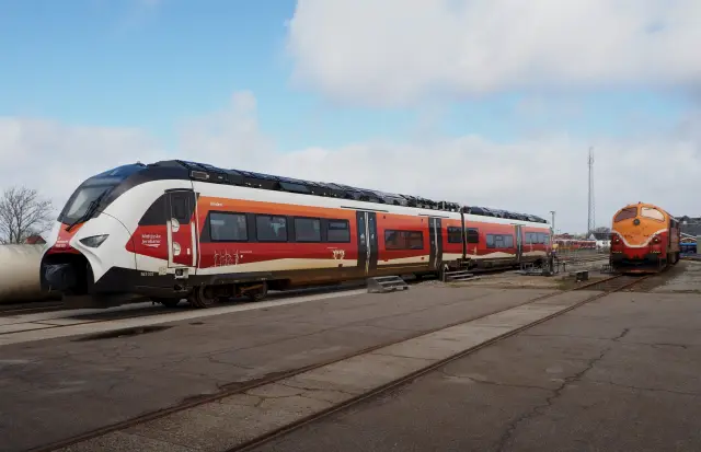Billede af MJB 20 fotograferet ud for Lemvig Station.