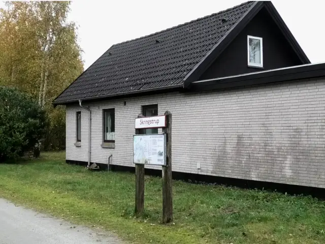 Billede af Skringstrup Billetsalgssted.