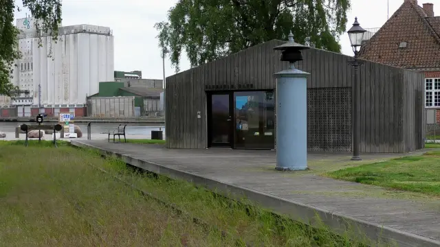 Billede af Bandholm Havn Trinbræt.