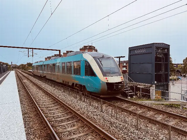 Billede af GoCollective AR 1017, tidligere ARRIVA AR 1017 fotograferet ud for Jerne Station.