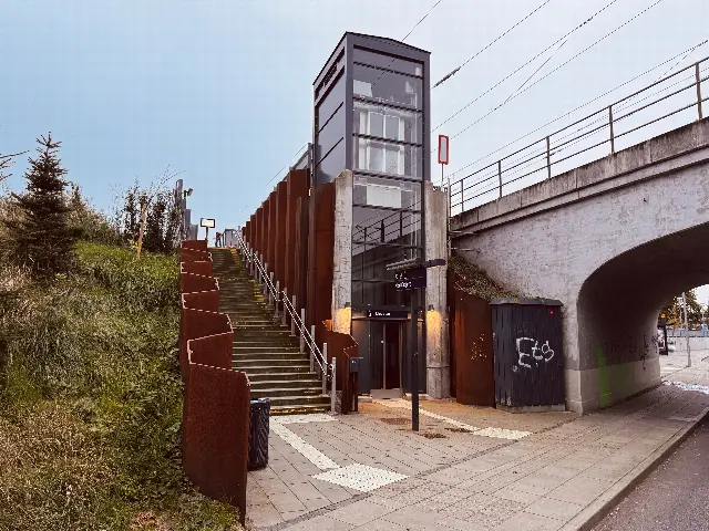 Billede af Jerne Station.