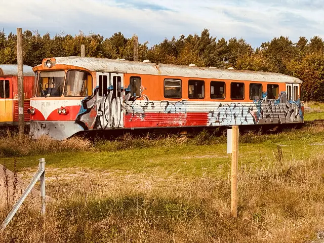 Billede af MjbaD YM 15, tidligere LNJ YM 17 fotograferet ud for Fåre Station.